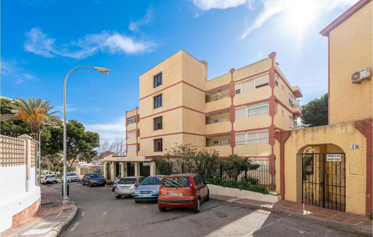 1 Bedroom Stunning In Appartement *
