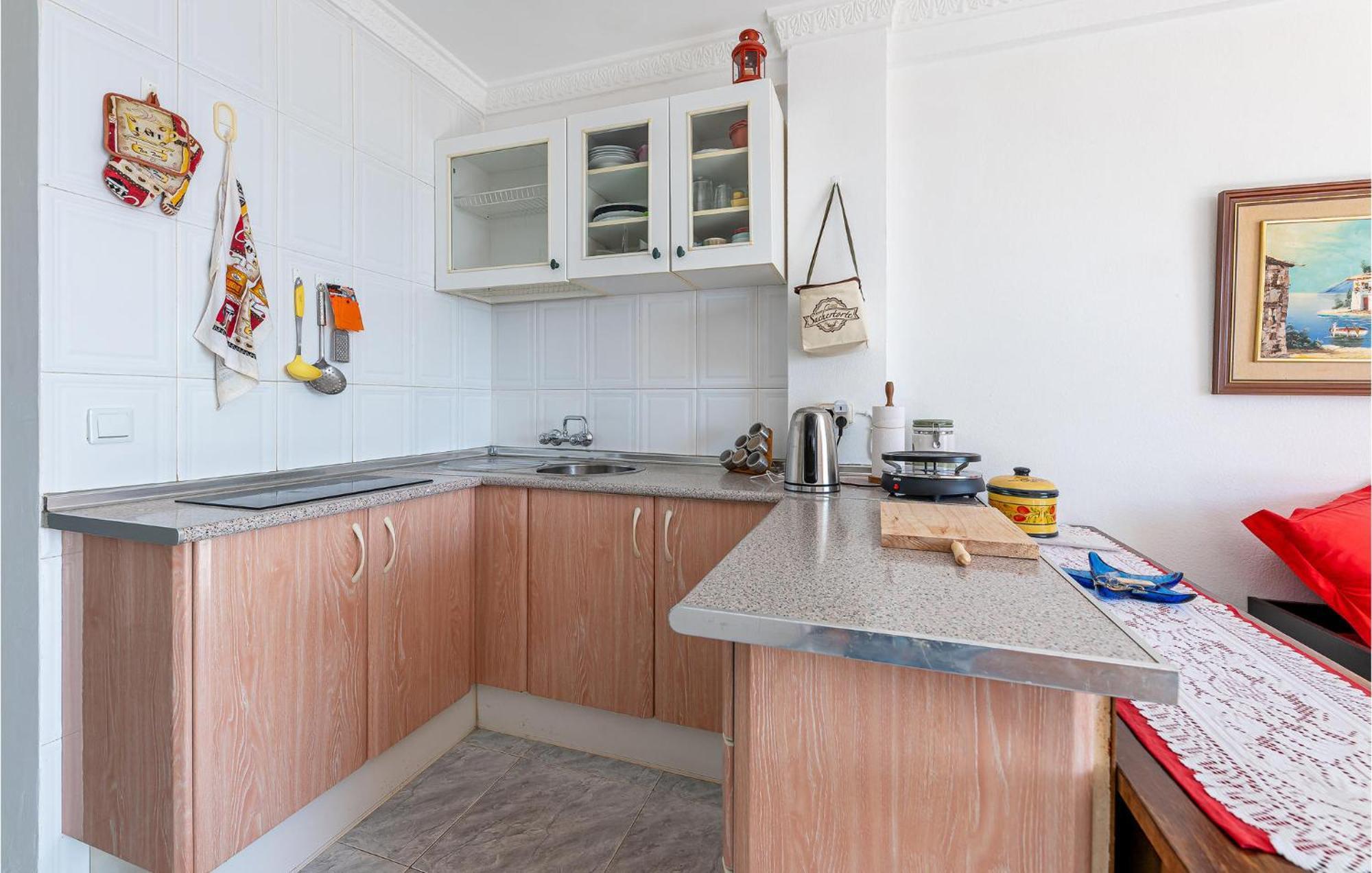1 Bedroom Stunning In Apartment Torremolinos